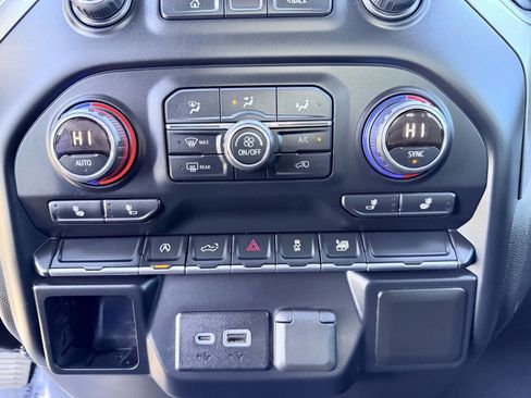 Used 2019 Chevrolet Silverado 1500 LT w/ All-Star Edition image 22