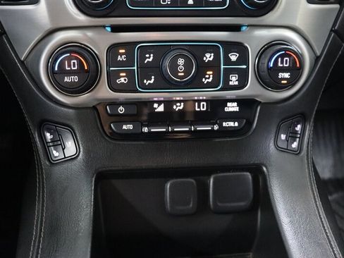 Used 2017 GMC Yukon SLT AWD/4WD image 17