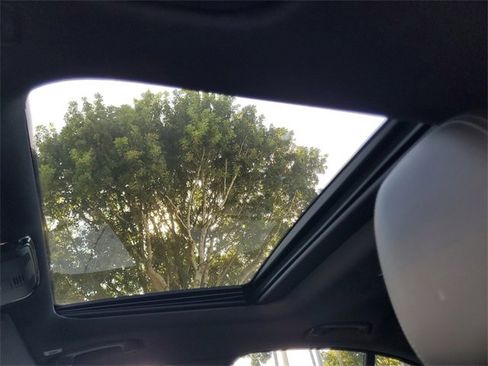 Used 2022 BMW 330e w/ M Sport Package image 19