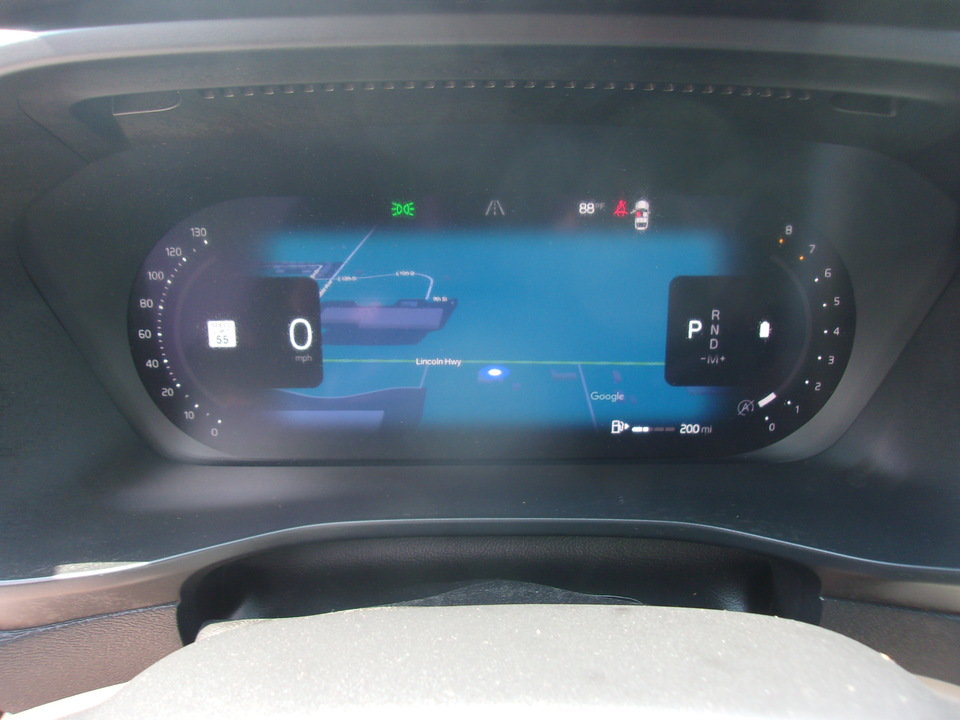 Used 2024 Volvo XC40 B5 Plus AWD/4WD image 21