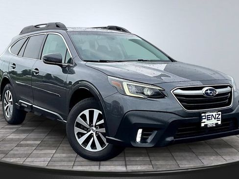 Used 2021 Subaru Outback Premium AWD/4WD image 3