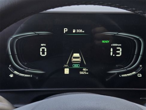 Used 2024 Kia Sportage EX w/ EX Premium Package image 27