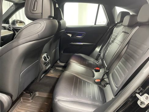 Used 2024 Mercedes-Benz GLC 43 AMG 4MATIC image 25