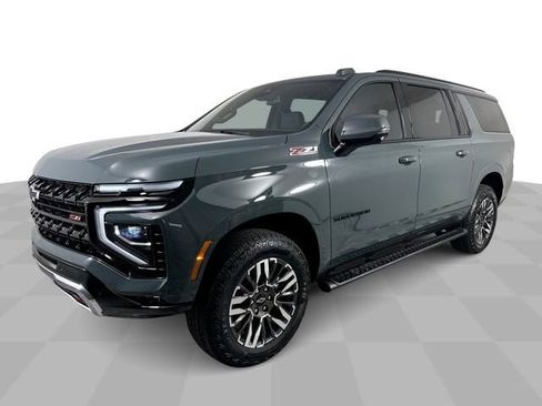 New 2026 Chevrolet Suburban Z71 w/ Comfort Package AWD/4WD image 4