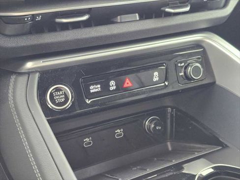 Used 2025 Audi Q5 Premium Plus w/ Premium Plus AWD/4WD image 34