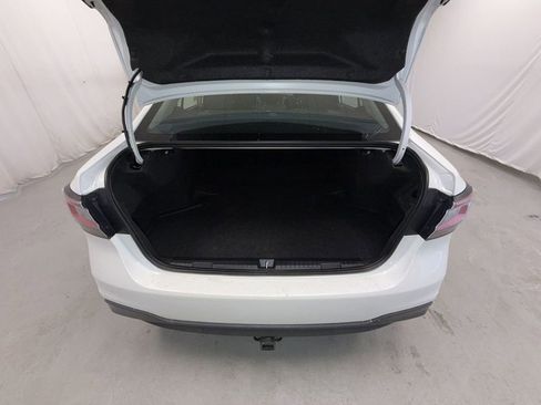 Used 2025 Subaru Legacy Premium image 16