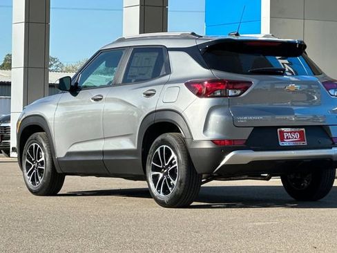 New 2026 Chevrolet TrailBlazer LT w/ Convenience Package AWD/4WD image 7