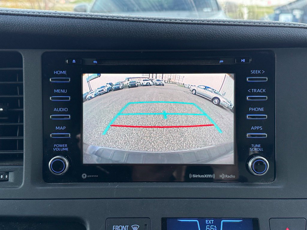 Certified 2018 Toyota Sienna XLE Premium w/ Carpet Mat Package FWD image 3