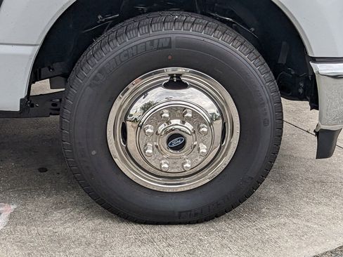 New 2024 Ford F350 XL w/ XL Chrome Package image 12