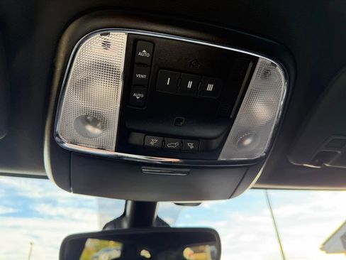 Used 2020 Jeep Grand Cherokee Trailhawk image 31