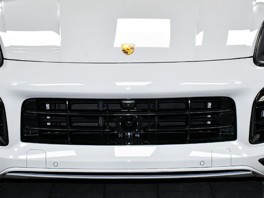Used 2023 Porsche Cayenne GTS w/ Premium Package Plus AWD/4WD image 79