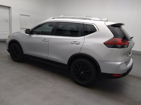 Used 2019 Nissan Rogue S w/ Special Edition Package FWD image 3