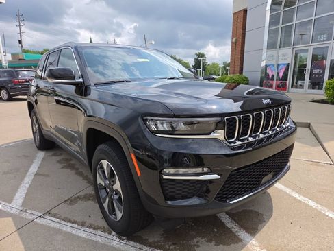 Certified 2023 Jeep Grand Cherokee 4WD 4xe image 3
