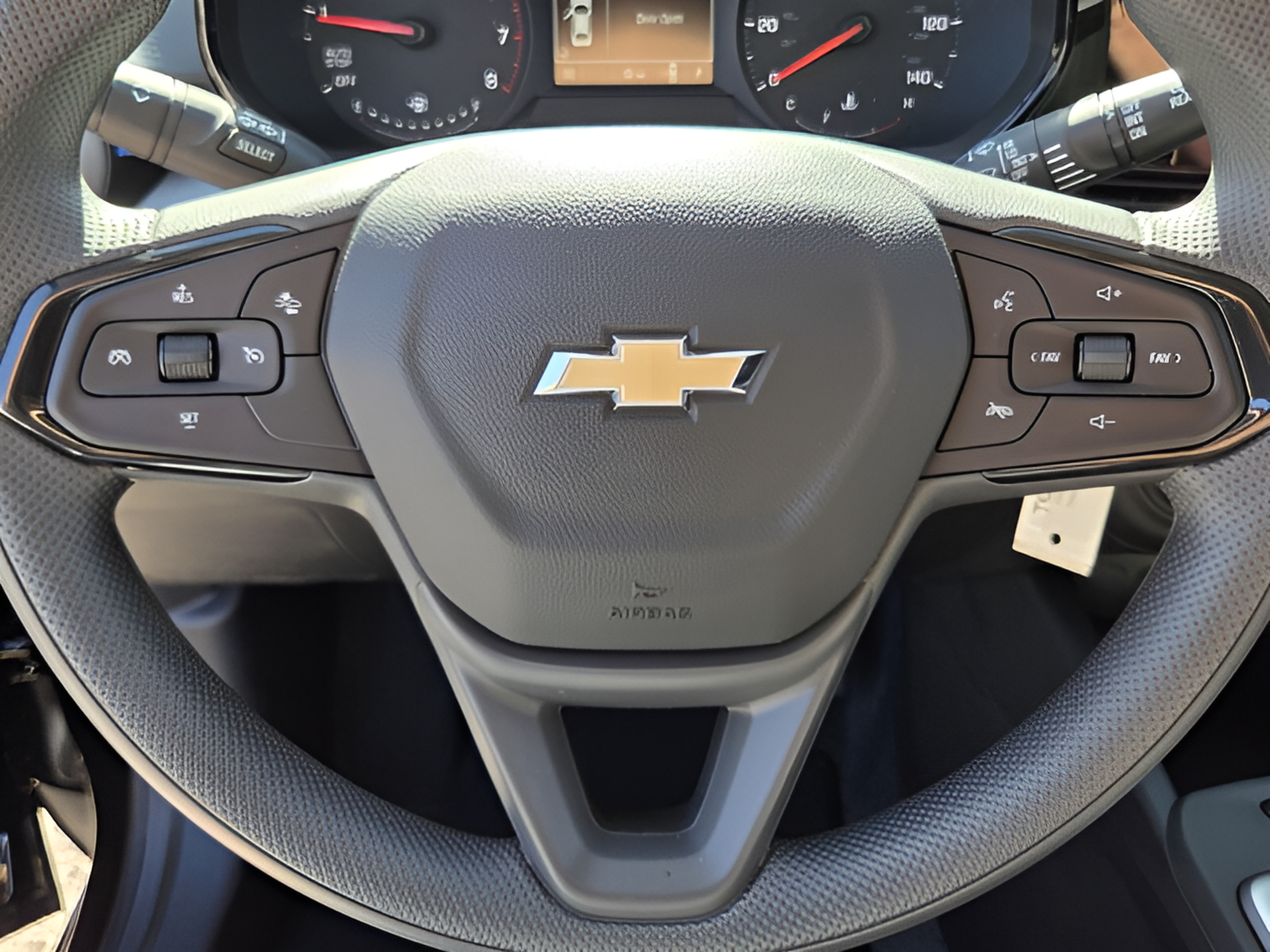 New 2026 Chevrolet Trax LS w/ LS Convenience Package FWD image 25