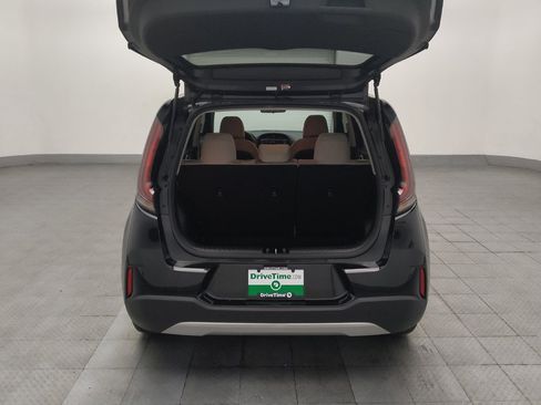 Used 2023 Kia Soul LX w/ LX Technology Package FWD image 29