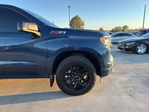 Used 2022 Chevrolet Silverado 1500 RST AWD/4WD image 3