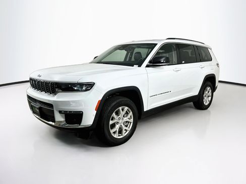 Used 2023 Jeep Grand Cherokee L Limited w/ Luxury Tech Group II AWD/4WD image 3