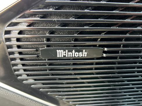 Used 2023 Jeep Wagoneer L Series III w/ Premium Group I image 30