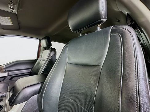 Used 2019 Ford F350 Lariat w/ Chrome Package image 24