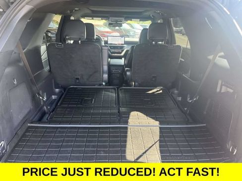 Certified 2025 Ford Explorer ST AWD/4WD image 12