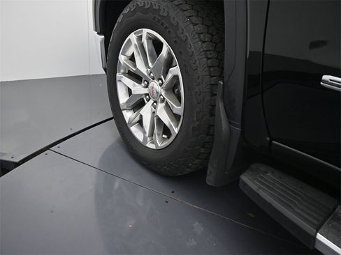 Used 2020 GMC Sierra 1500 SLT w/ SLT Premium Package image 12