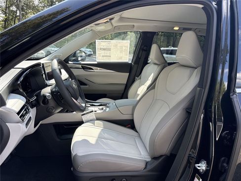 New 2026 INFINITI QX60 Luxe w/ Cargo Package image 9