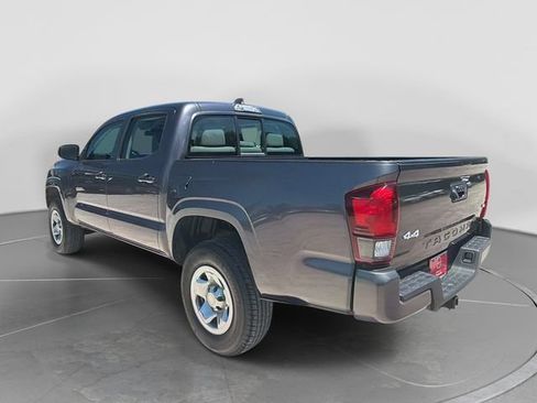 Used 2018 Toyota Tacoma SR AWD/4WD image 6
