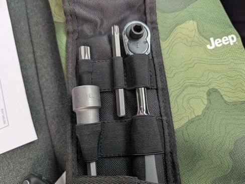 Used 2024 Jeep Wrangler Unlimited w/ Convenience Group image 39