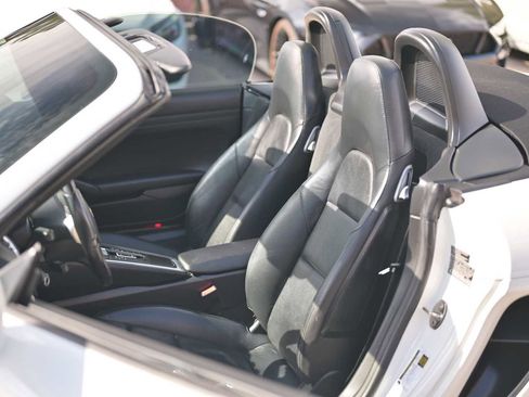 Used 2014 Porsche Boxster image 8