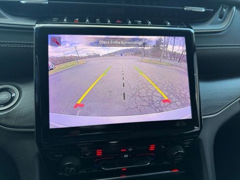 Used 2021 Jeep Grand Cherokee L Limited image 26