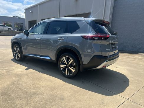 Used 2023 Nissan Rogue Platinum w/ Platinum Premium Package AWD/4WD image 5