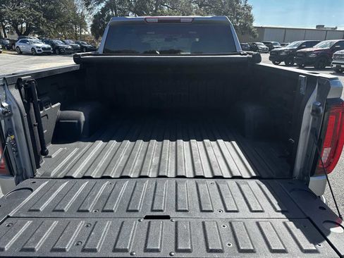Used 2023 GMC Sierra 1500 SLT w/ SLT Premium Package image 31