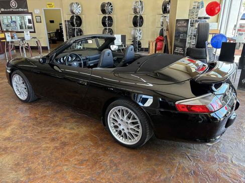 Used 2003 Porsche 911 Carrera 4 AWD/4WD image 3