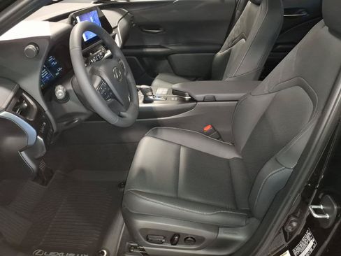 New 2026 Lexus UX 300h AWD image 5
