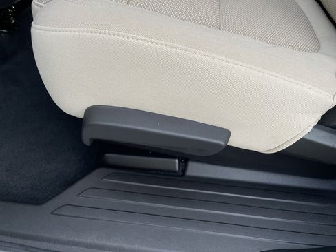 Used 2023 Chevrolet Traverse LS w/ Safety Package image 34