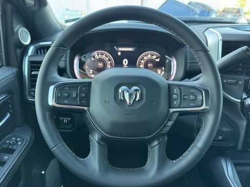 Used 2025 RAM 2500 Laramie AWD/4WD image 7