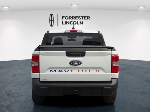 Used 2025 Ford Maverick XLT w/ Equipment Group 301A AWD/4WD image 4