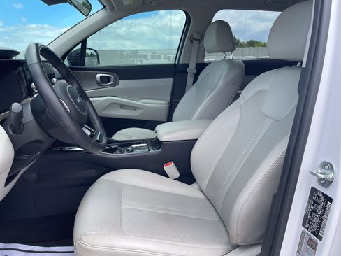 Used 2023 Kia Sorento S w/ Panoramic Sunroof Package AWD/4WD image 34