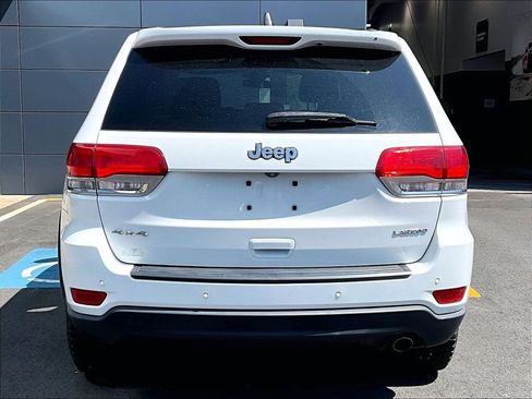 Used 2018 Jeep Grand Cherokee Laredo AWD/4WD image 5