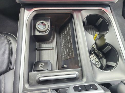 Used 2025 Ford Expedition Max Platinum image 31