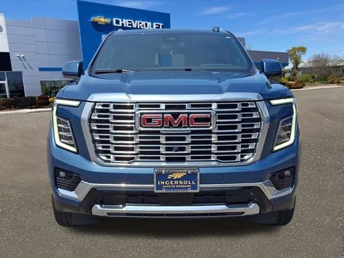 Used 2025 GMC Yukon Denali w/ LPO, Get Active Package AWD/4WD image 22