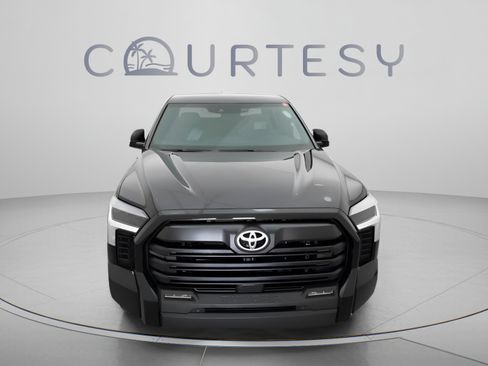 Used 2025 Toyota Tundra SR5 w/ SR5 Convenience Package RWD image 25