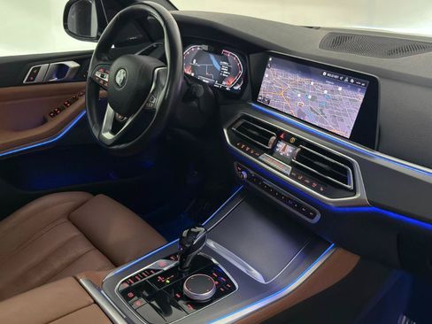 Used 2019 BMW X5 xDrive50i w/ Executive Package AWD/4WD image 26