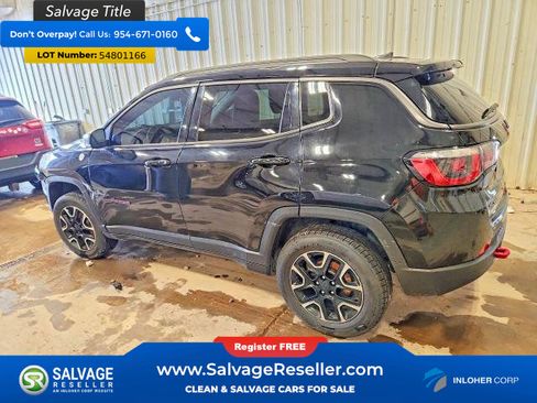 Used 2020 Jeep Compass Trailhawk AWD/4WD image 3