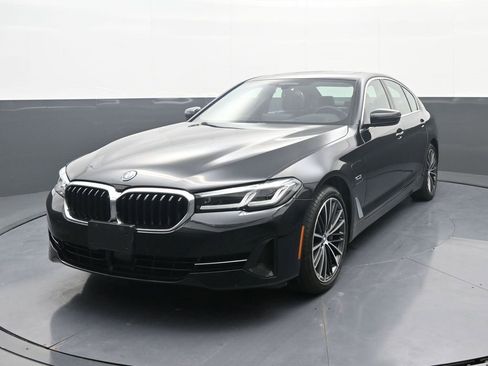 Used 2023 BMW 530e xDrive w/ Executive Package image 1
