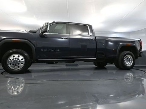 Used 2024 GMC Sierra 3500 Denali Ultimate image 65