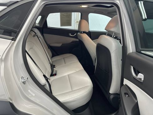 Used 2023 Hyundai Kona Limited w/ Cargo Package FWD image 16