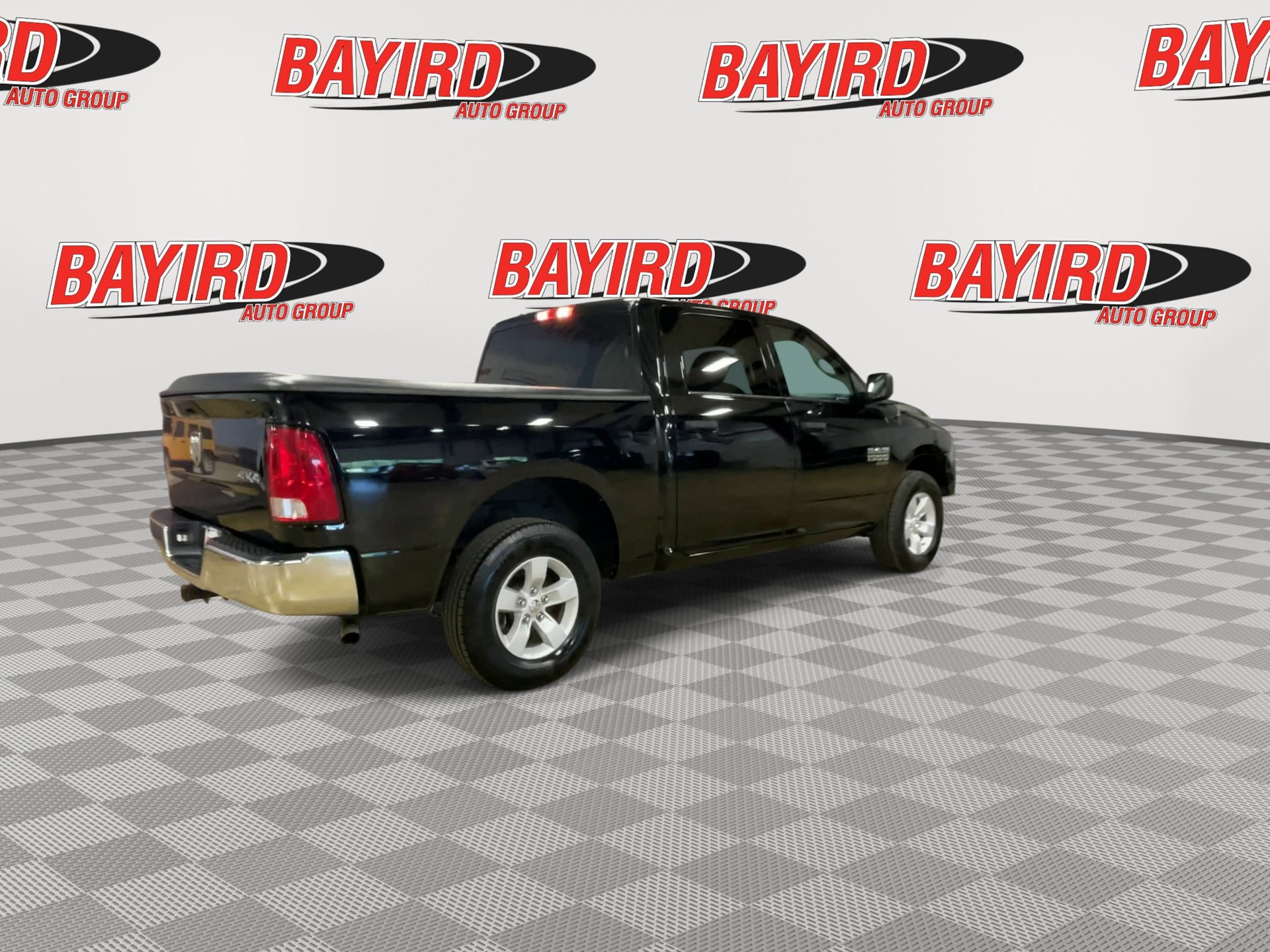 Used 2022 RAM 1500 Classic SLT AWD/4WD image 8
