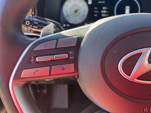 Used 2024 Hyundai Palisade Calligraphy image 17