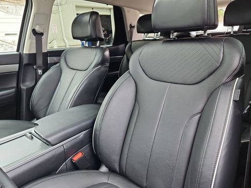 Used 2024 Hyundai Palisade SEL w/ Premium Package image 25